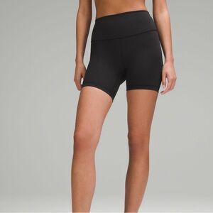 Lululemon Wunder Train 6” Shorts - Size 8